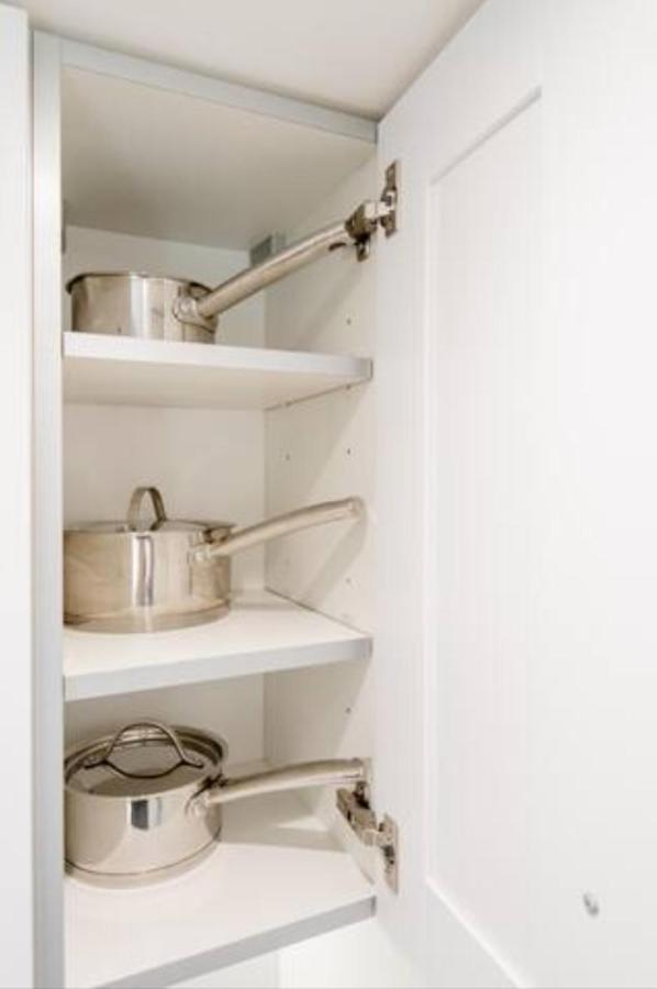 Well-Positioned Studio Flat Londra Exterior foto