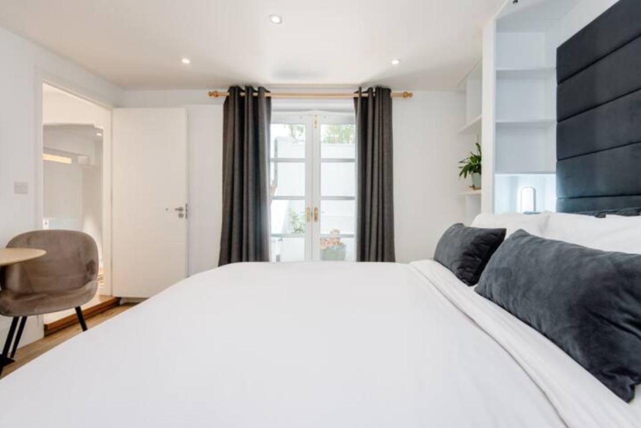 Well-Positioned Studio Flat Londra Exterior foto