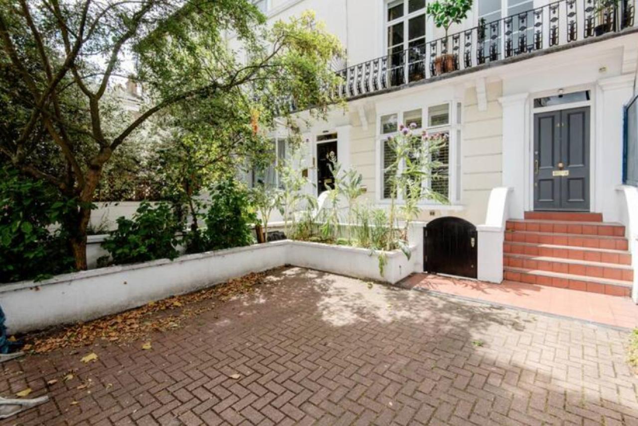 Well-Positioned Studio Flat Londra Exterior foto